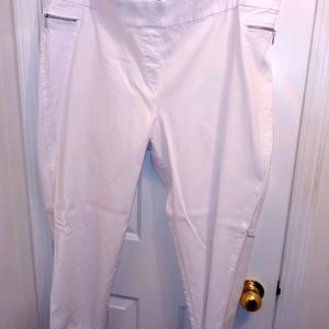 ASHLEY STEWART White ankle pants